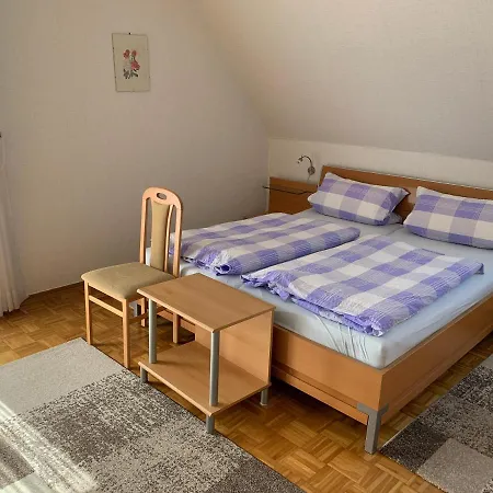 Ferienwohnung Hauser Apartmán *